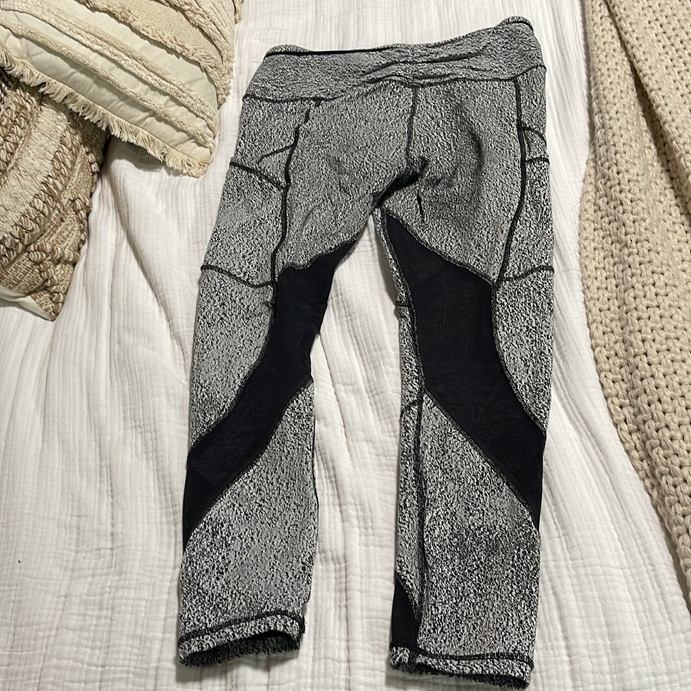 Lululemon leggings size 10